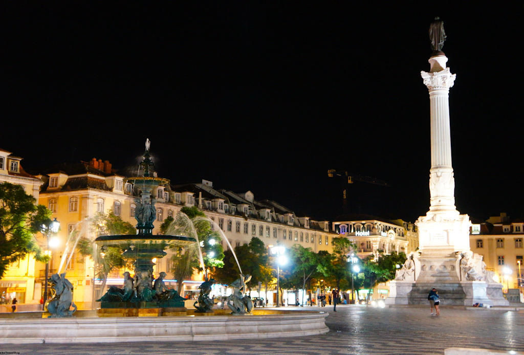 Rossio Square (Praça de Dom Pedro IV): A Vibrant Hub of Lisbon's Cultural Tapestry